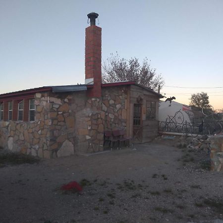 La Loma Del Chivo Llc Stone Cottage Alternative Building Marathon Ngoại thất bức ảnh