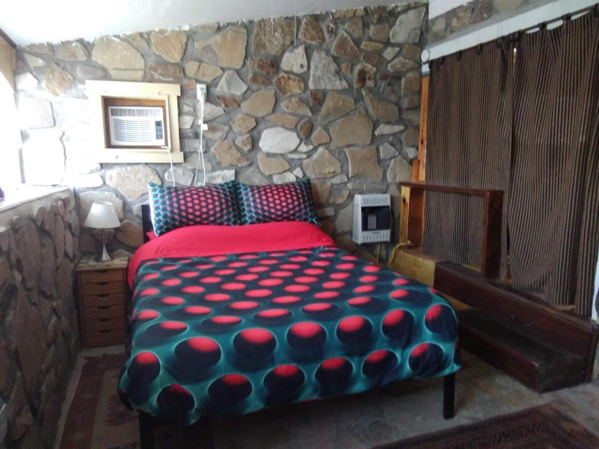 La Loma Del Chivo Llc Stone Cottage Alternative Building Marathon Ngoại thất bức ảnh