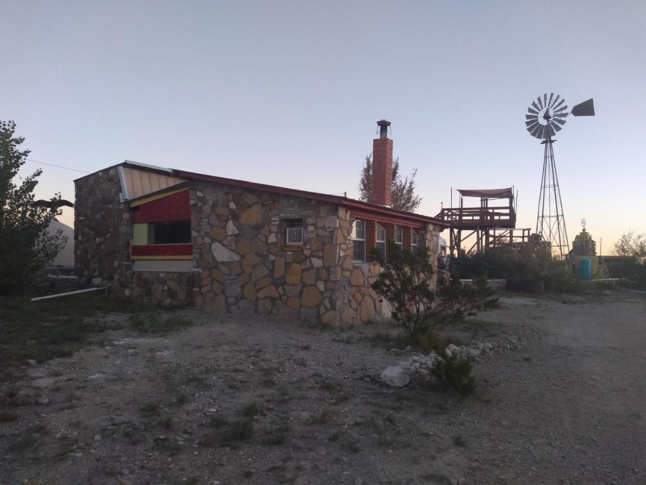 La Loma Del Chivo Llc Stone Cottage Alternative Building Marathon Ngoại thất bức ảnh