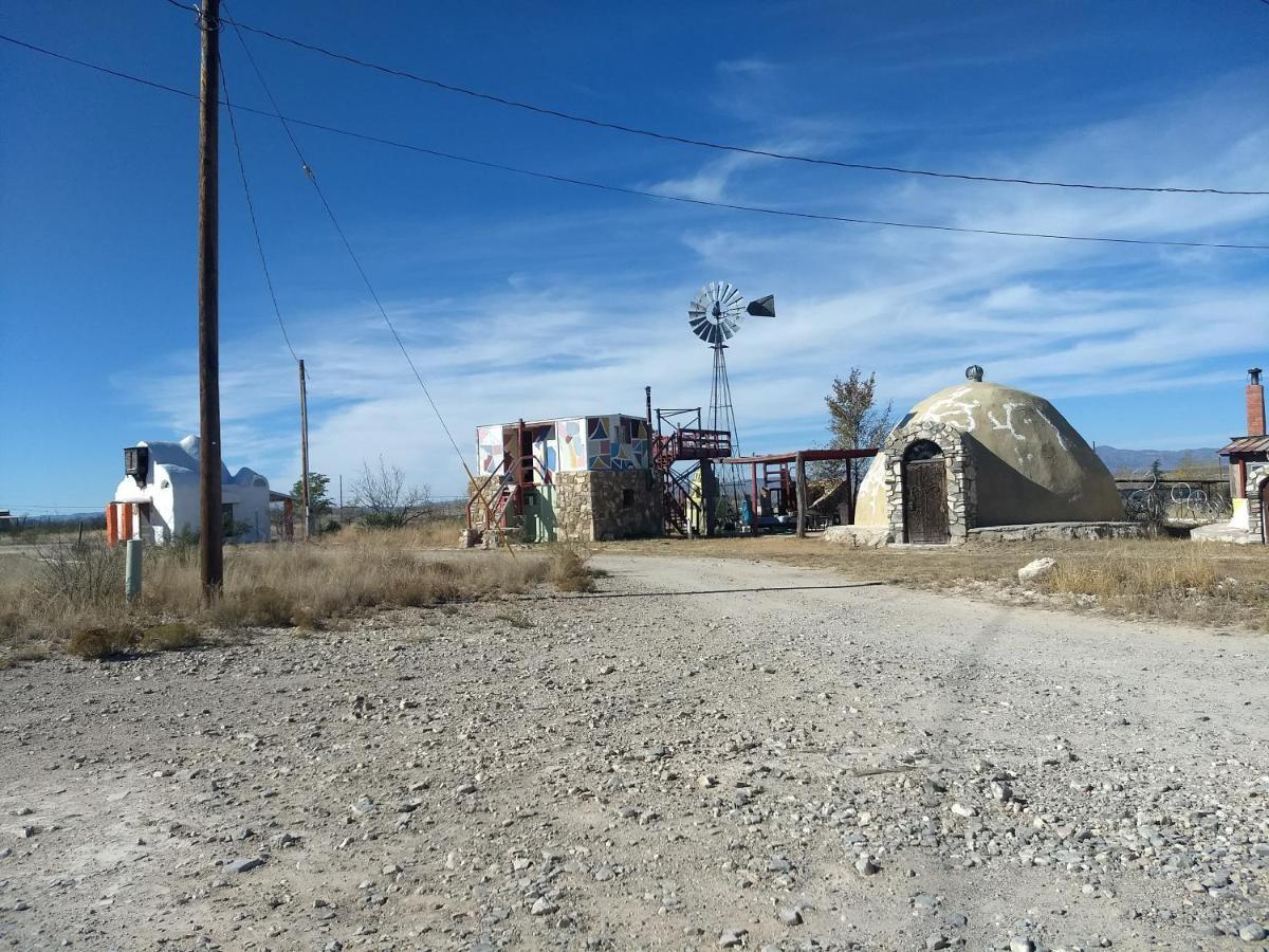 La Loma Del Chivo Llc Stone Cottage Alternative Building Marathon Ngoại thất bức ảnh