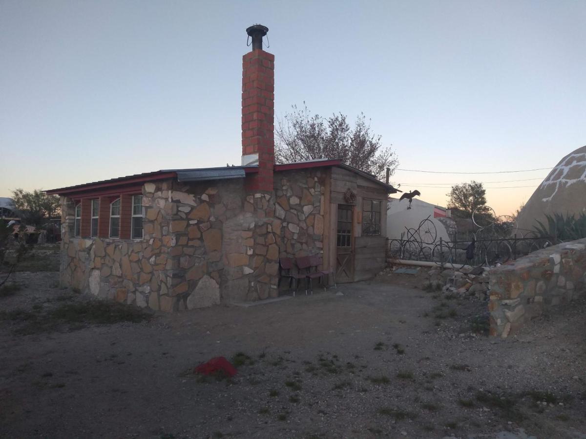 La Loma Del Chivo Llc Stone Cottage Alternative Building Marathon Ngoại thất bức ảnh